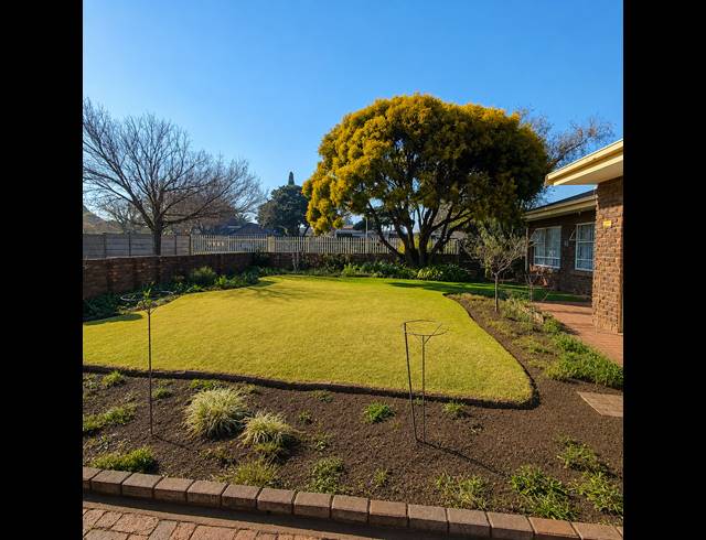 3 BEDROOM TOWNHOUSE FOR SALE IN GOLF PARK